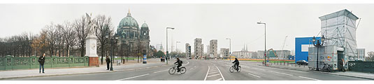 Blick auf den Schlossplatz mit den Resten des Palastes der Republik, 8. November 2008